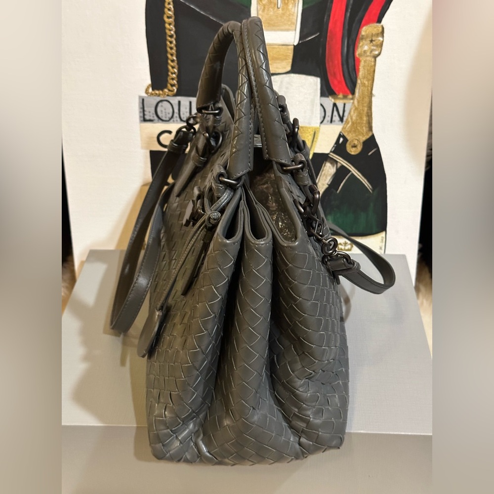 ๐ฅ BOTTEGA VENETA ROMA HANDBAG 2 WAY INTERECCIATO NAPPA LEATHER w/ Dust Bag - Picture 10 of 16